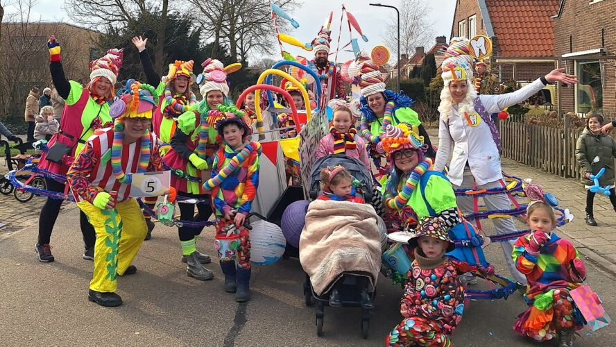 Geslaagde carnavalsoptocht in Knüütergat!
